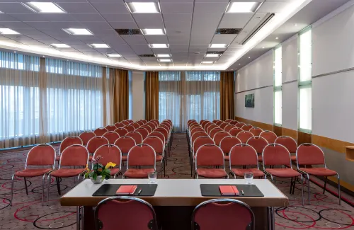 Leonardo Royal Hotel Frankfurt Geschäftseinrichtungen Photos