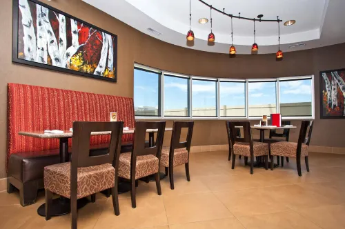 Best Western Premier Freeport Inn Calgary Airport Restauration Photos