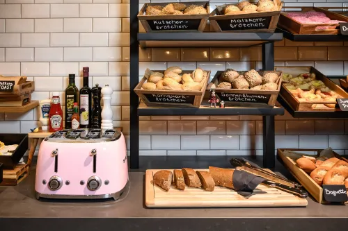 Moxy Stuttgart Feuerbach Dining Photos