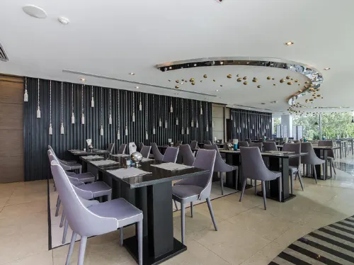 Way Hotel Pattaya Makanan Photos