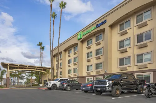 Holiday Inn Express San Bernardino - Colton Extérieur Photos