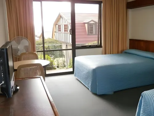 Village Family Motor Inn Photos