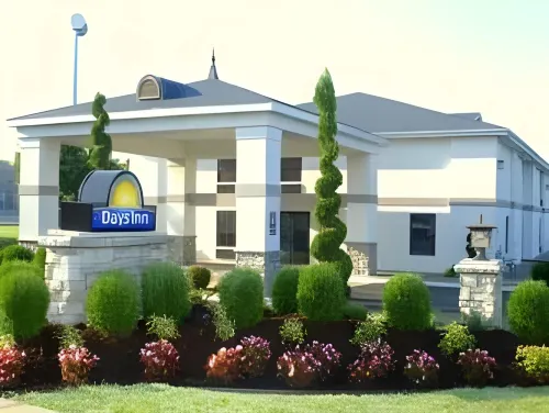 Days Inn by Wyndham Battlefield Rd/Hwy 65 Extérieur Photos