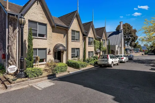 Quality Hotel Colonial Launceston Exterior Photos