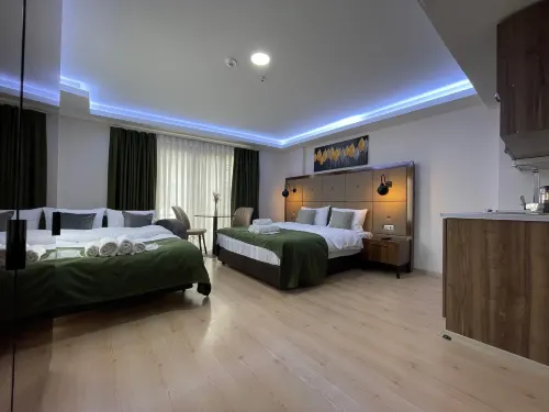 Elegance Suites Rooms Photos