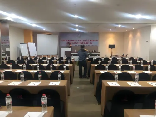 Best Hotel Kedungsari Dành cho công việc Photos