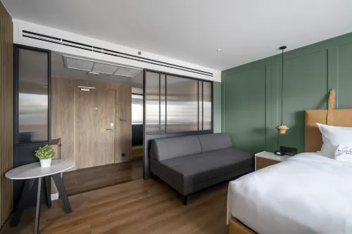 Maison Hotel Bangkok Photos