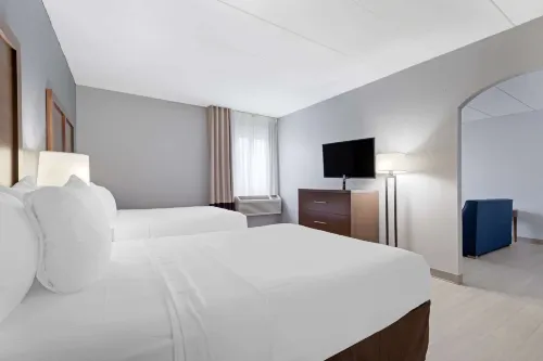 Clarion Hotel & Suites BWI Airport North Chambres Photos