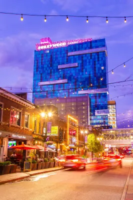 Hollywood Casino at Greektown Exterior Photos