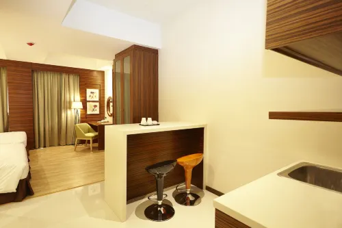 Hotel Six Seasons @ Mid Valley Photos