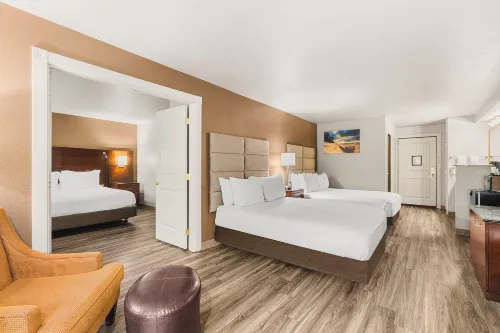 The Ashley Inn & Suites Rooms Photos