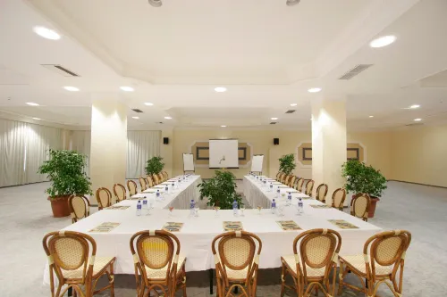 Belconti Resort Hotel Бизнес-удобства Photos