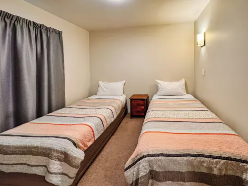 Bealey Avenue Motel Photos