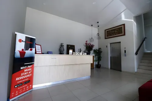 RedDoorz Plus @ Kapuk Business Park Area Publik Photos