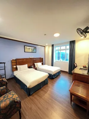 A25 Hotel - 19 Phan Dinh Phung Zimmer Photos