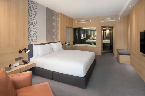 G Hotel Gurney Rum Photos