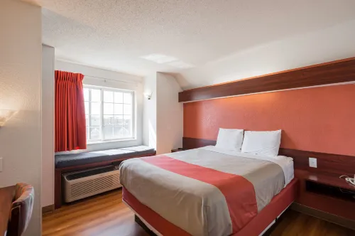 Motel 6 Olathe, KS Rooms Photos