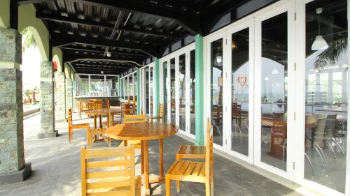 Allisa Resort Hotel Area Publik Photos