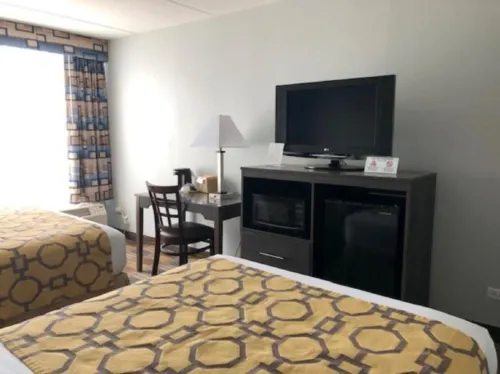 Baymont by Wyndham Addison Номера Photos