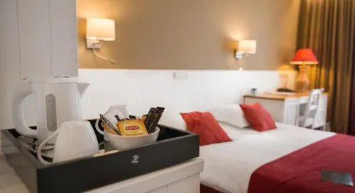 Hotel Acacia Photos