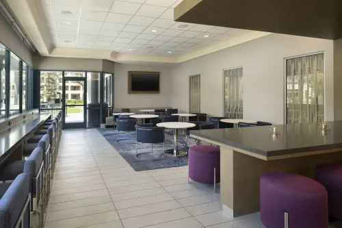 Costa Mesa Marriott Restauration Photos