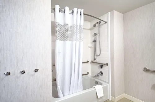 Hampton Inn Boston - Westborough Photos