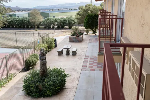 California Inn Barstow Exterior Photos