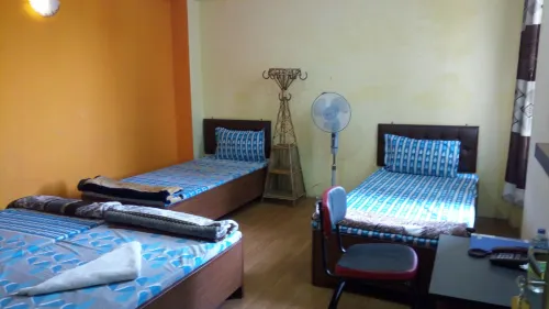 Everest Holiday Inn Photos