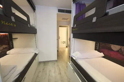 Free Hostels Barcelona Photos