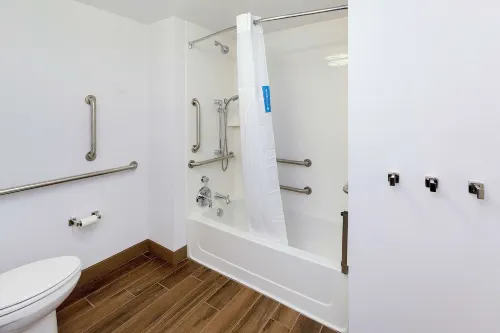 Hampton Inn & Suites West Morgantown University Towne Centre Rooms Photos