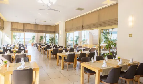 Golden Lotus Hotel Питание Photos