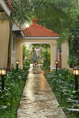Park Inn by Radisson Goa Candolim Außen Photos