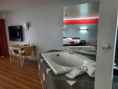 Motel 6 Little Rock, AR - South Photos