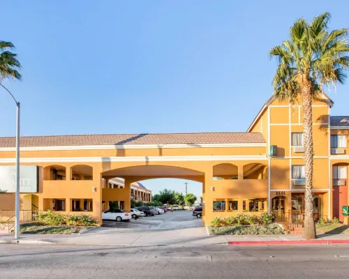 Quality Inn & Suites Westminster Seal Beach Featured Photos
