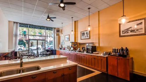 Best Western Plus Pioneer Square Hotel Downtown Dining Photos