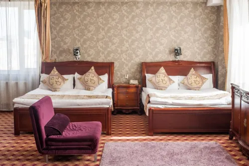 UB City Hotel Zimmer Photos