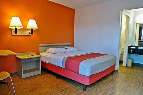 Motel 6 Albuquerque, NM - Northeast Photos