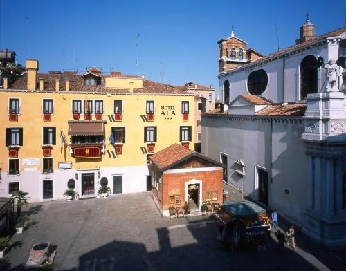 UNA HOTELS Ala Venezia-Adults 16 Extérieur Photos