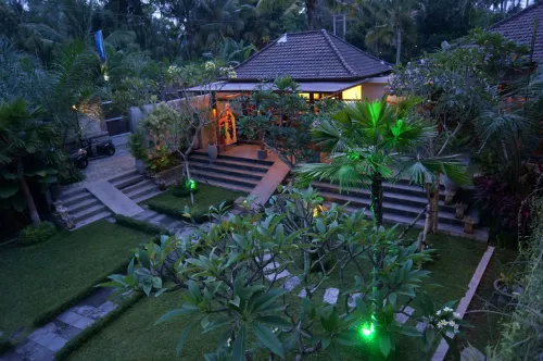 Ubud Raya Boutique Hotel Ngoại thất Photos
