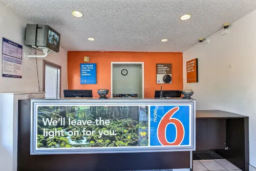 Motel 6 Pleasanton, CA Public Areas Photos