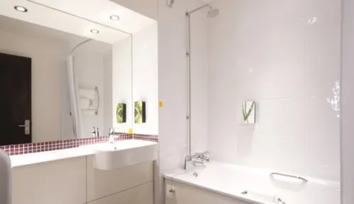 Premier Inn London Lewisham Rooms Photos