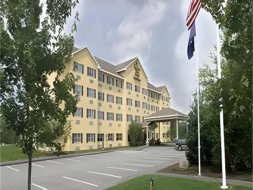 Ramada by Wyndham Saco/Old Orchard Beach Area Exterior Photos