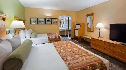 Best Western Plus Kings Inn  Suites Kamar Photos