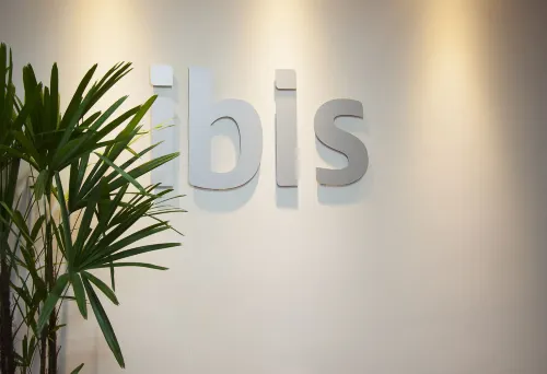Ibis Cascavel Photos