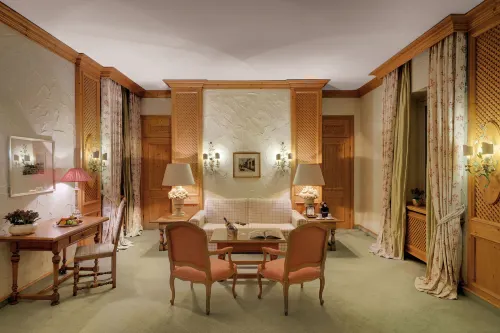 Excelsior by Geisel Camere Photos