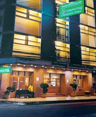 Suriwong Chumphon Hotel Extérieur Photos