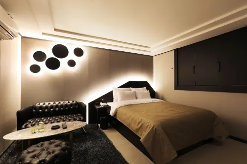 Rainbow Hotel Photos