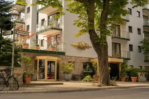 Bernstein Hotel Villa Kastania Extérieur Photos