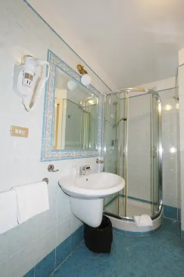 Hotel Laura Photos