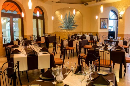 Hotel Tesoro Los Cabos Dining Photos